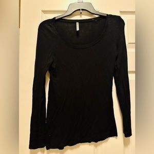 Simple beautiful black long sleeve top.